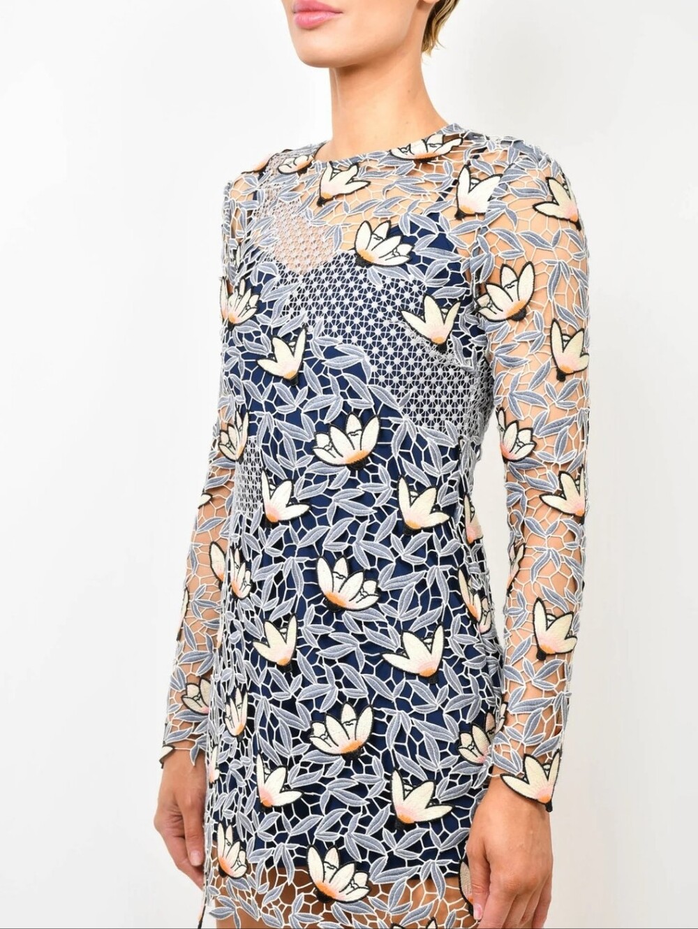 SELF PORTRAIT Lace dress